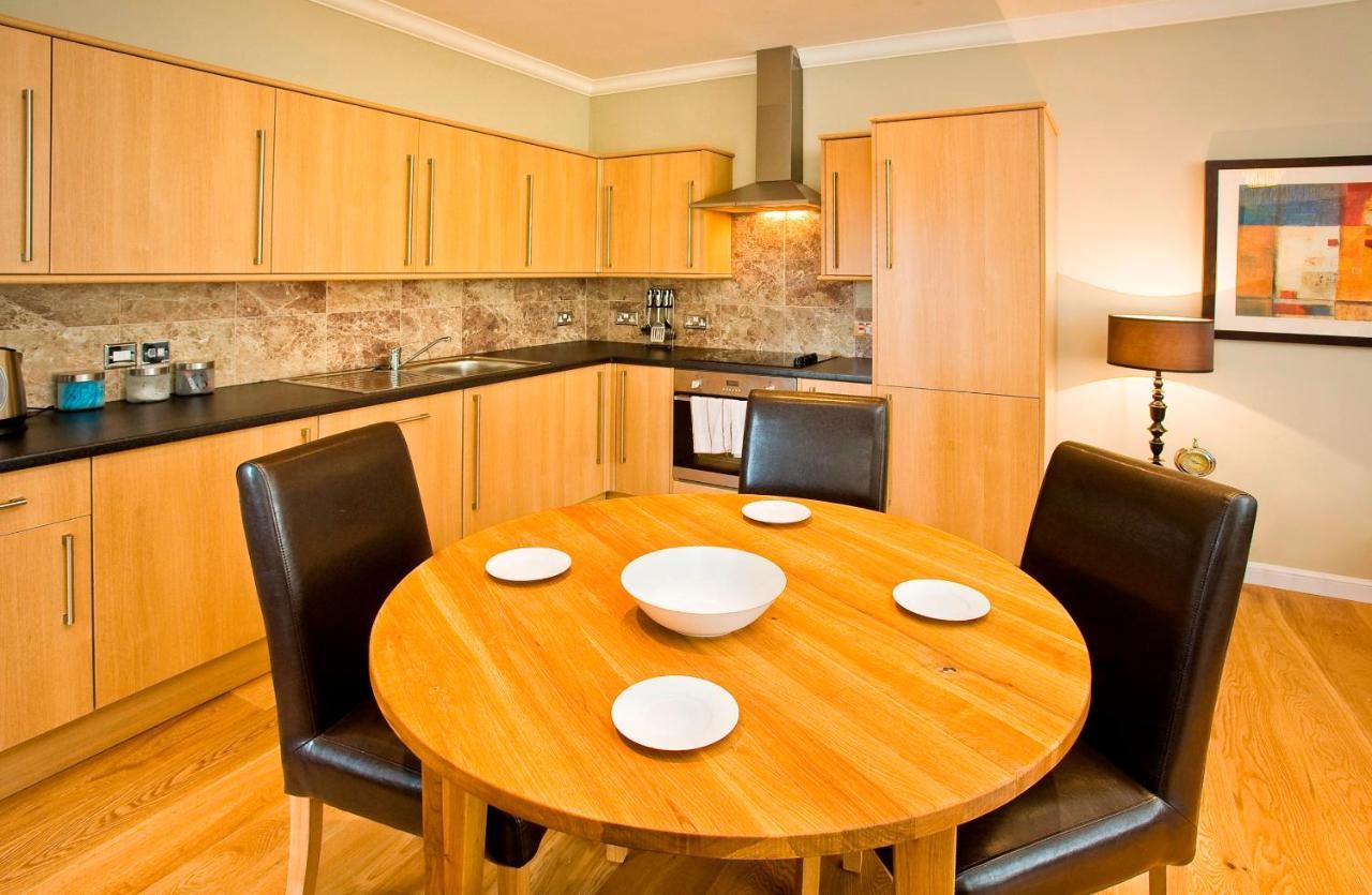 Old Town Suites - Royal Mile Edimburgo Exterior foto